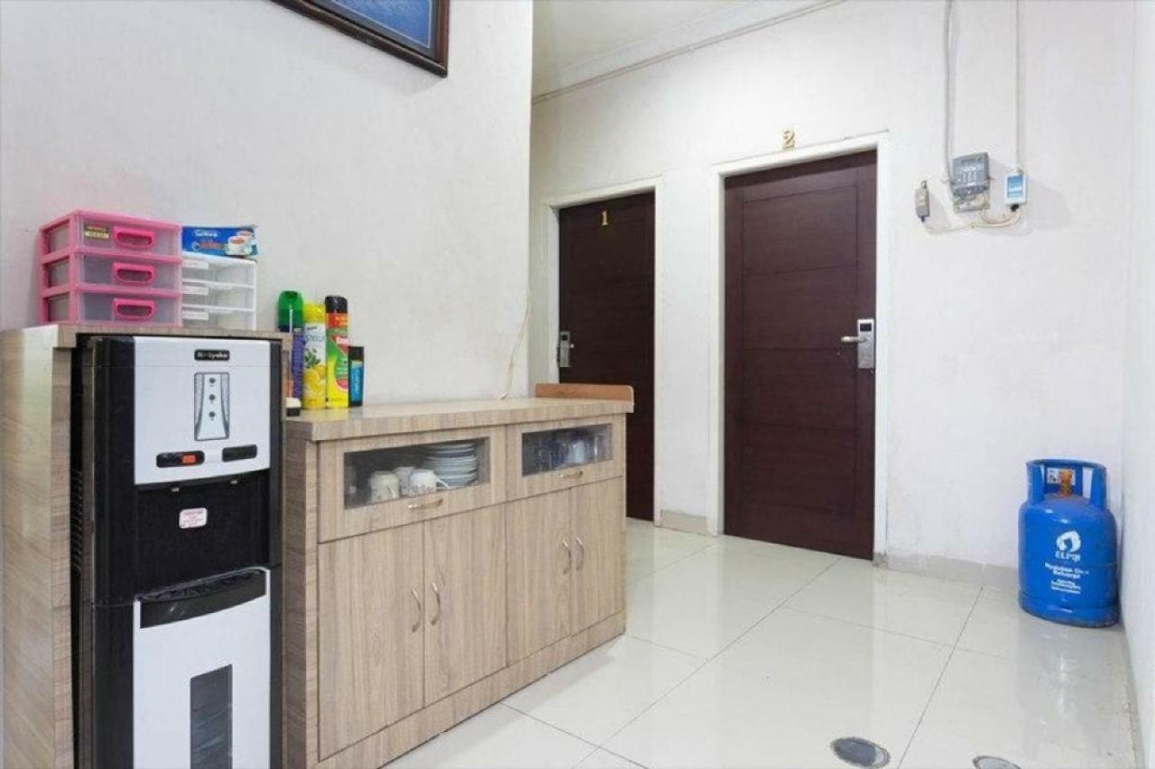 Reddoorz Plus Near Lippo Cikarang Mall 贝克西 外观 照片